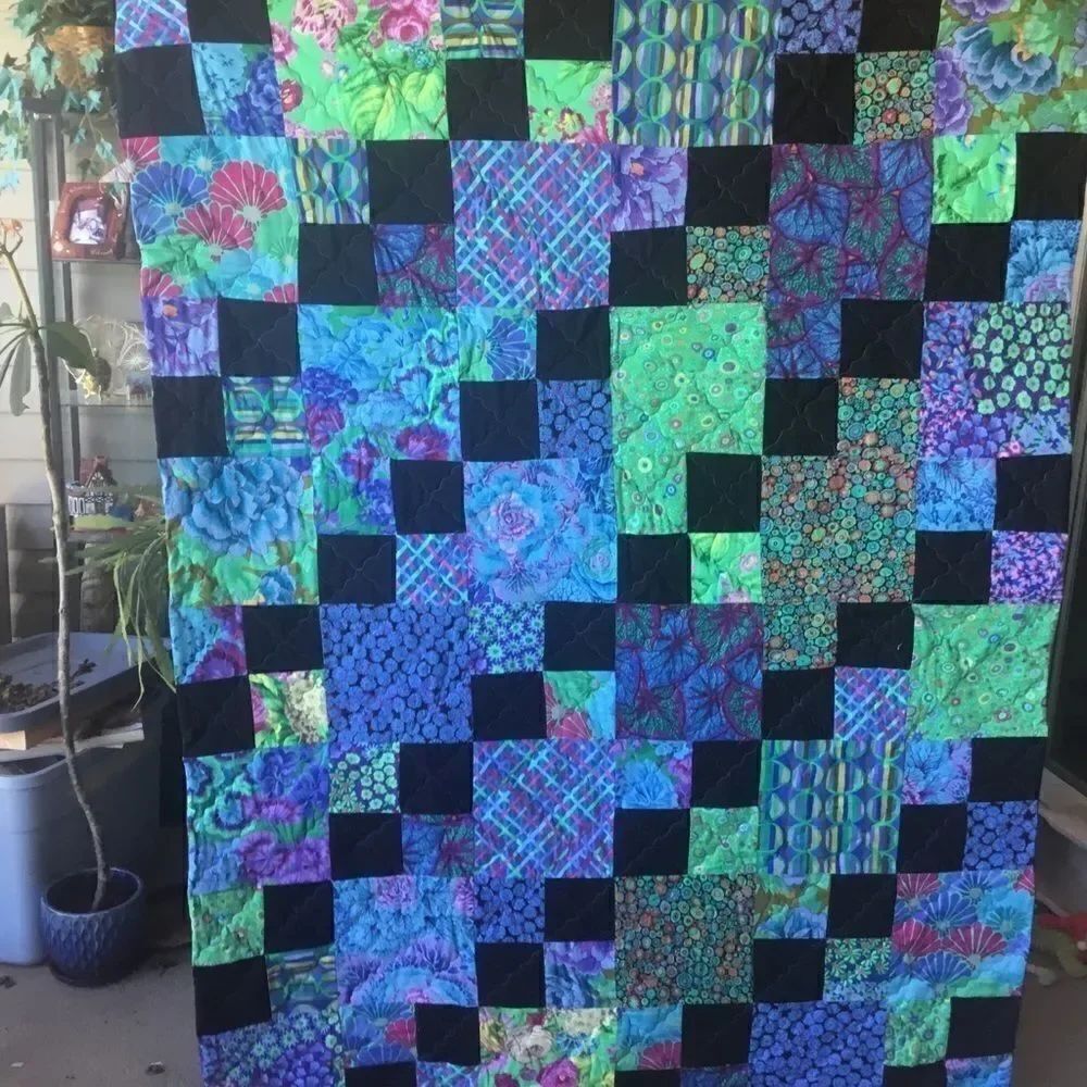 Handmade Lap Quilt - Picture 10 of 15